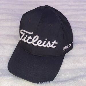 Titleist golf sport black hat. white embroidery. New without tags. FJ PRO V1
